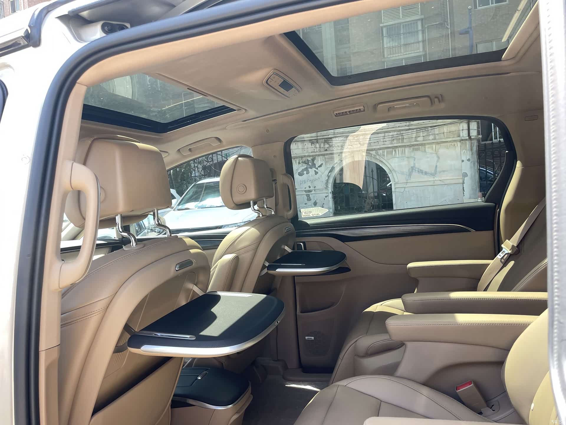 Buick GL8, 2020 19
