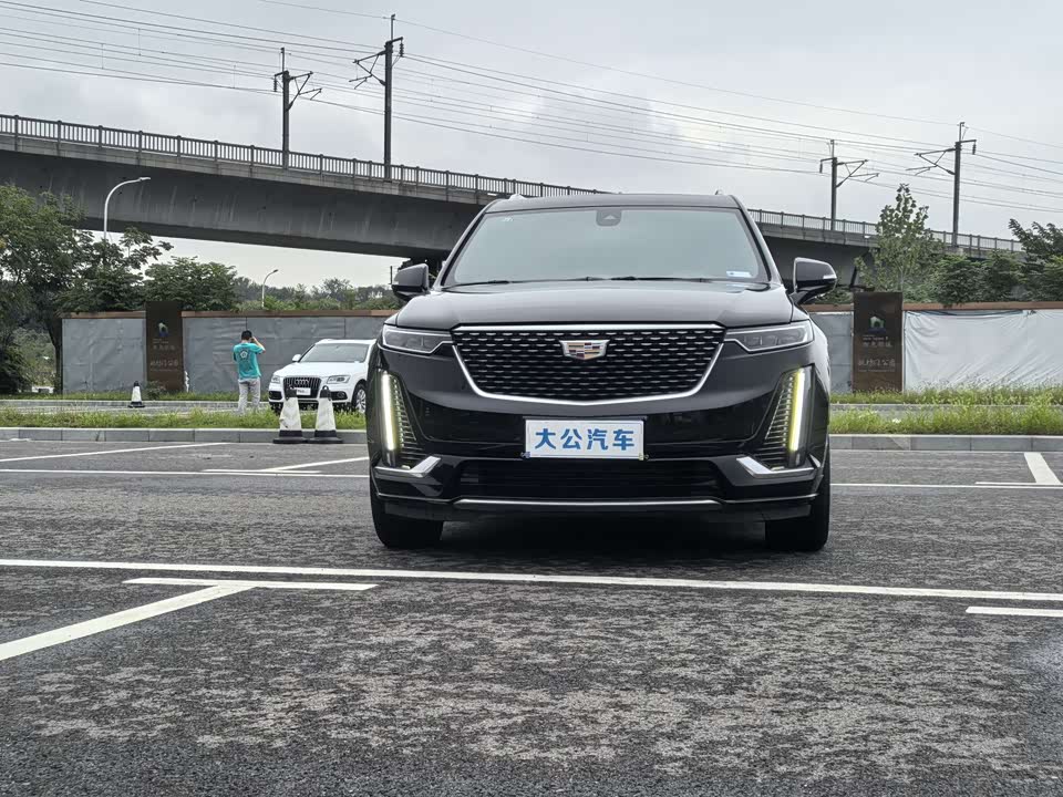 Cadillac XT6