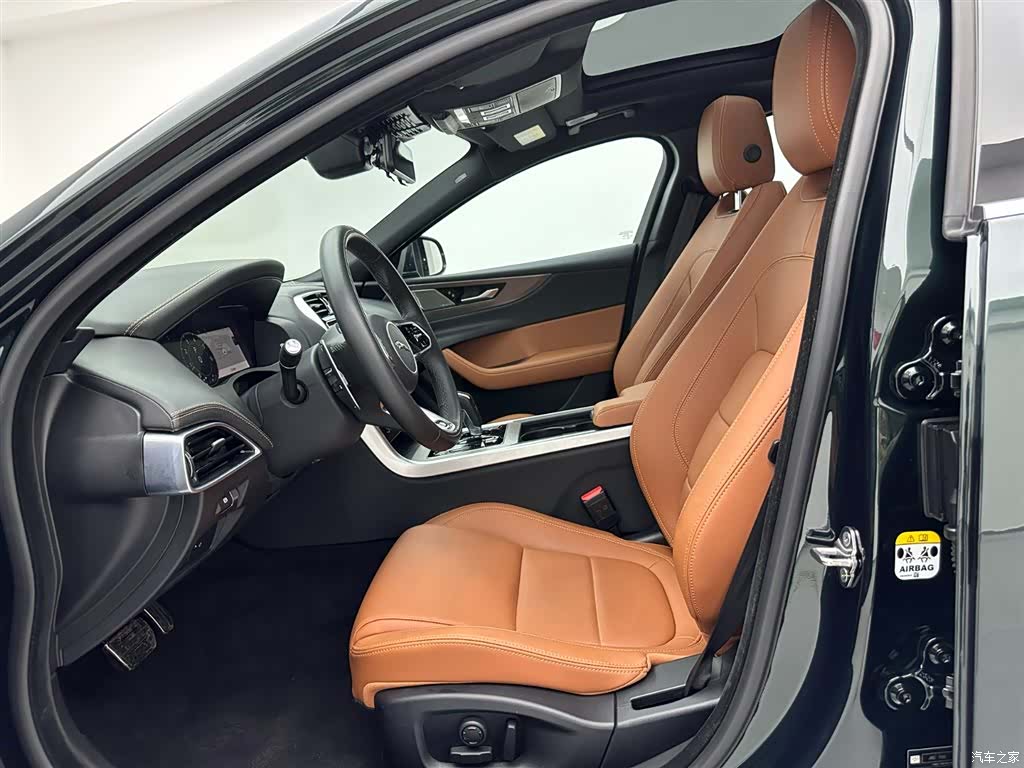 Land Rover XEL, 2024 19