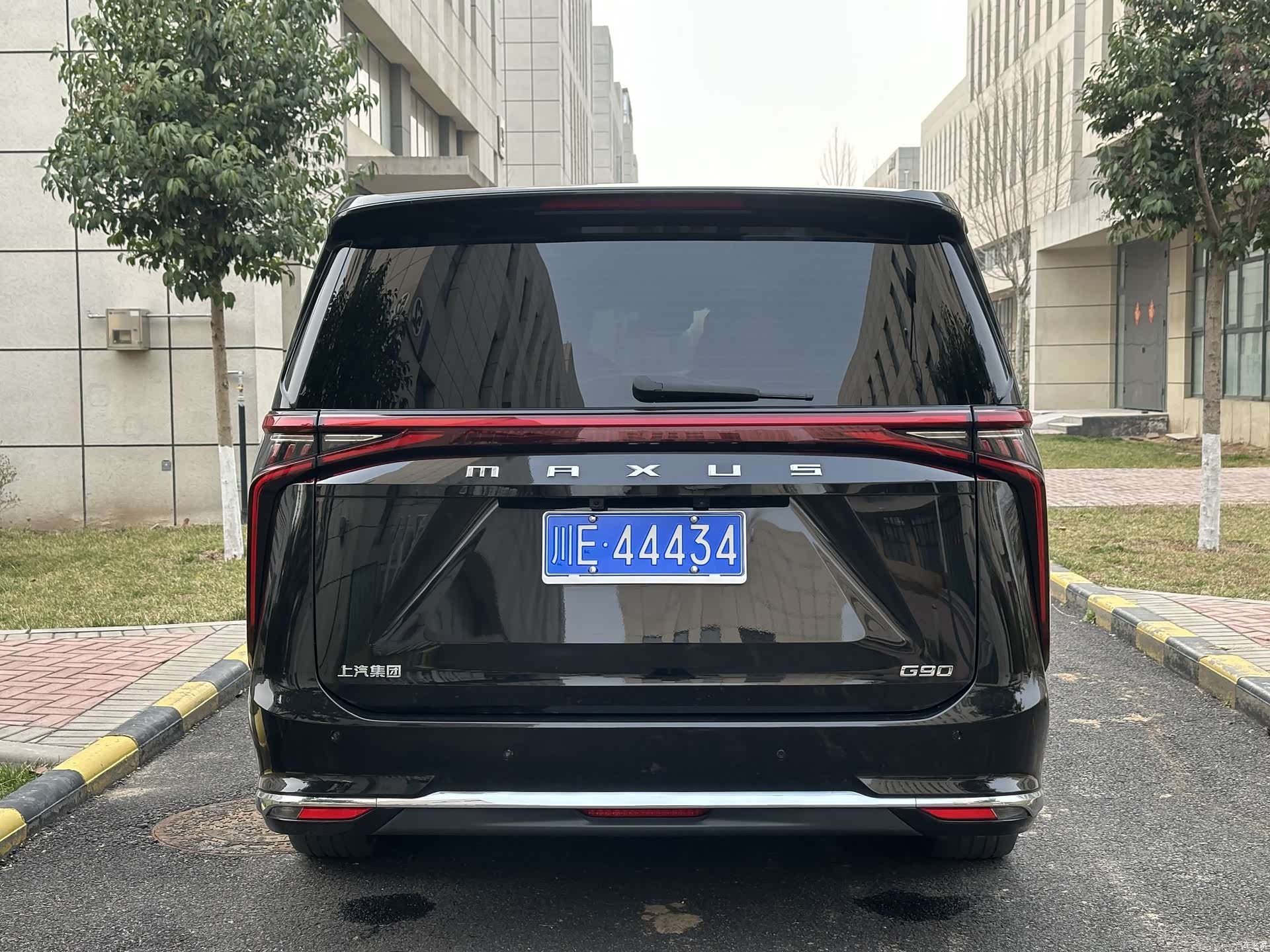 Maxus G90, 2022 все фото