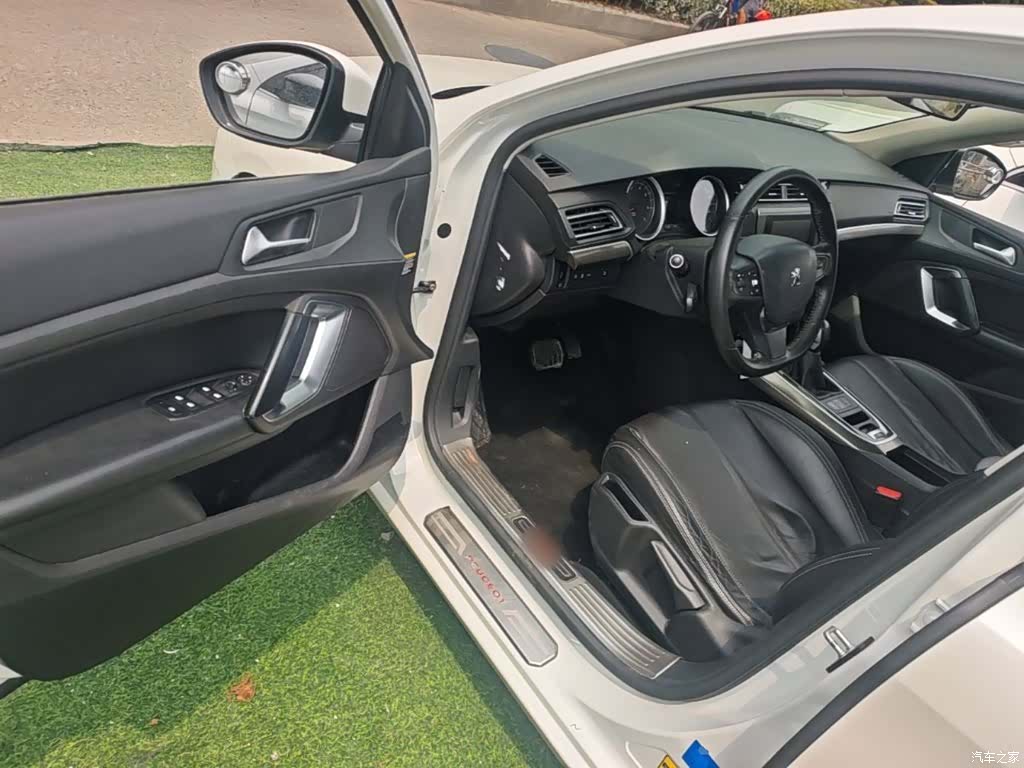 Peugeot 408, 2017 16