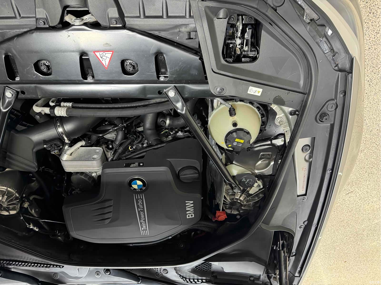 BMW 5 Series, 2016 37