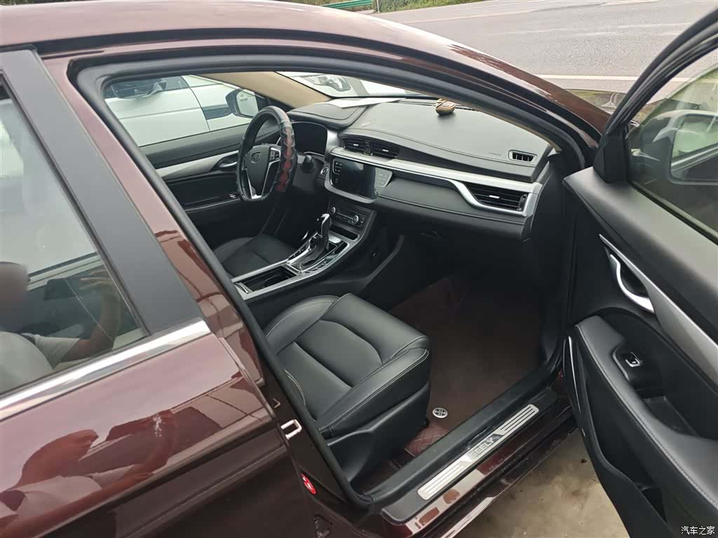 Geely Emgrand, 2018 25