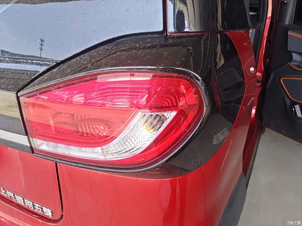 Wuling E100, 2019 8