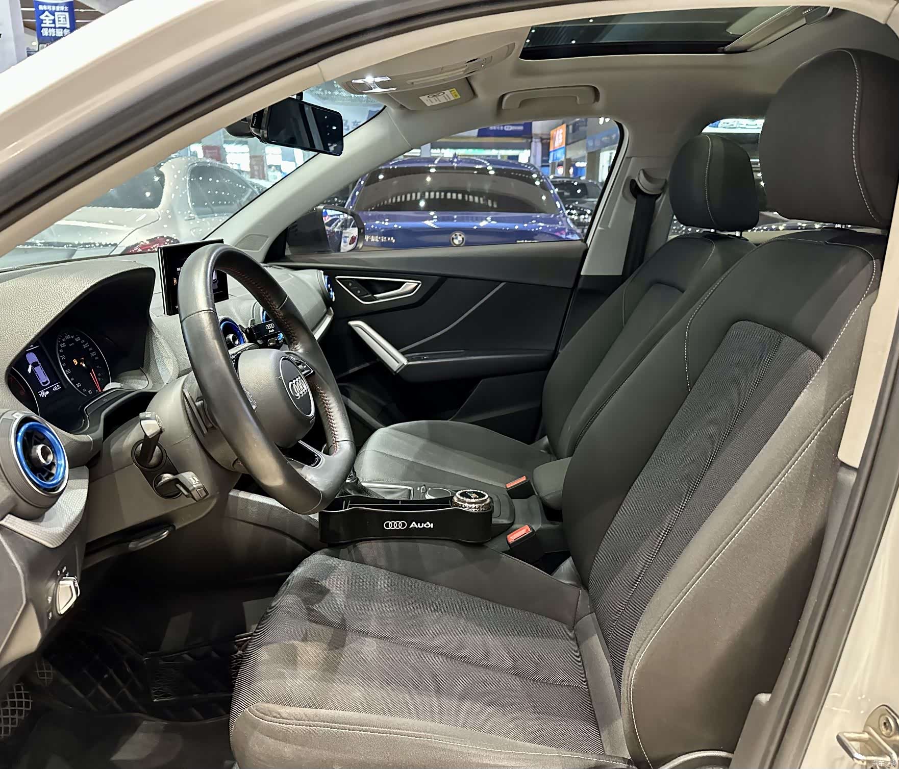 Audi Q2L, 2021 все фото