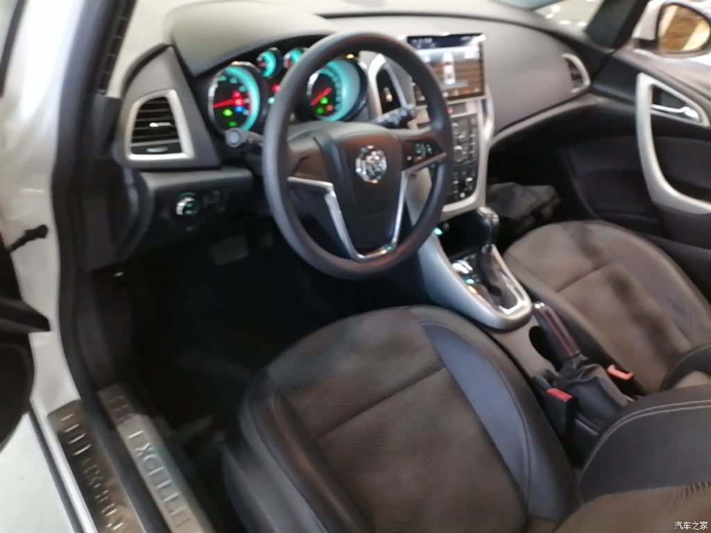 Buick XT, 2016 10