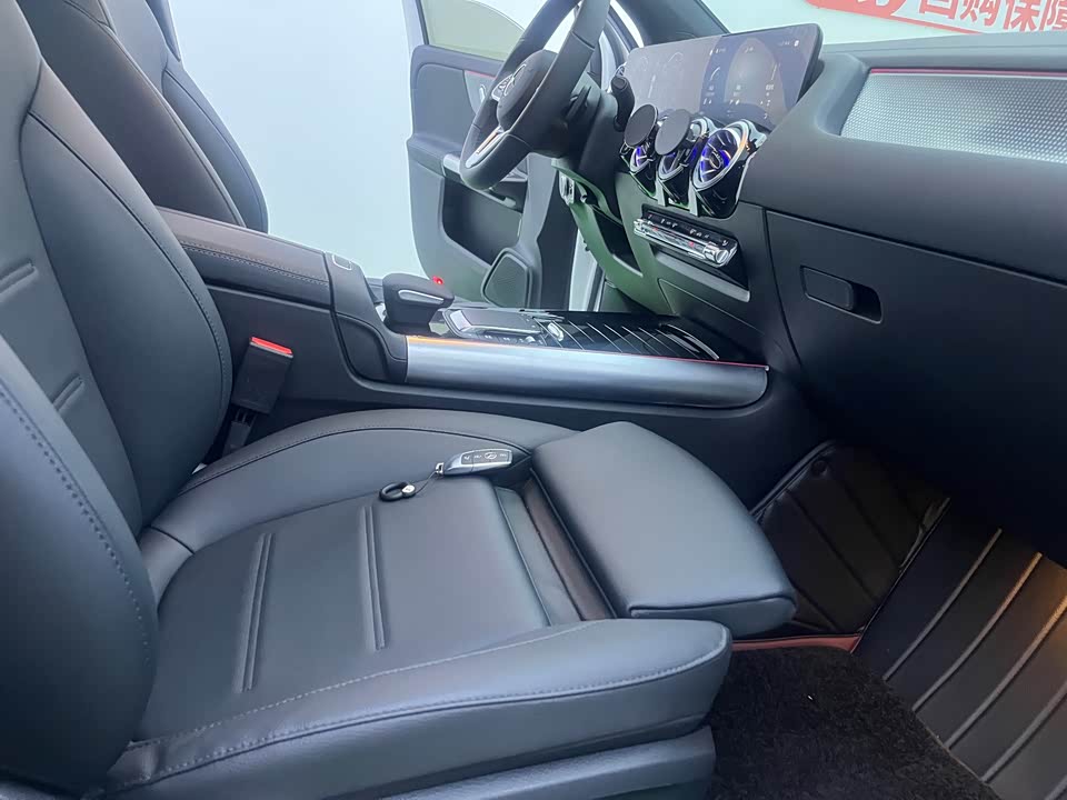 Mercedes-Benz GLA Mercedes-Benz GLA