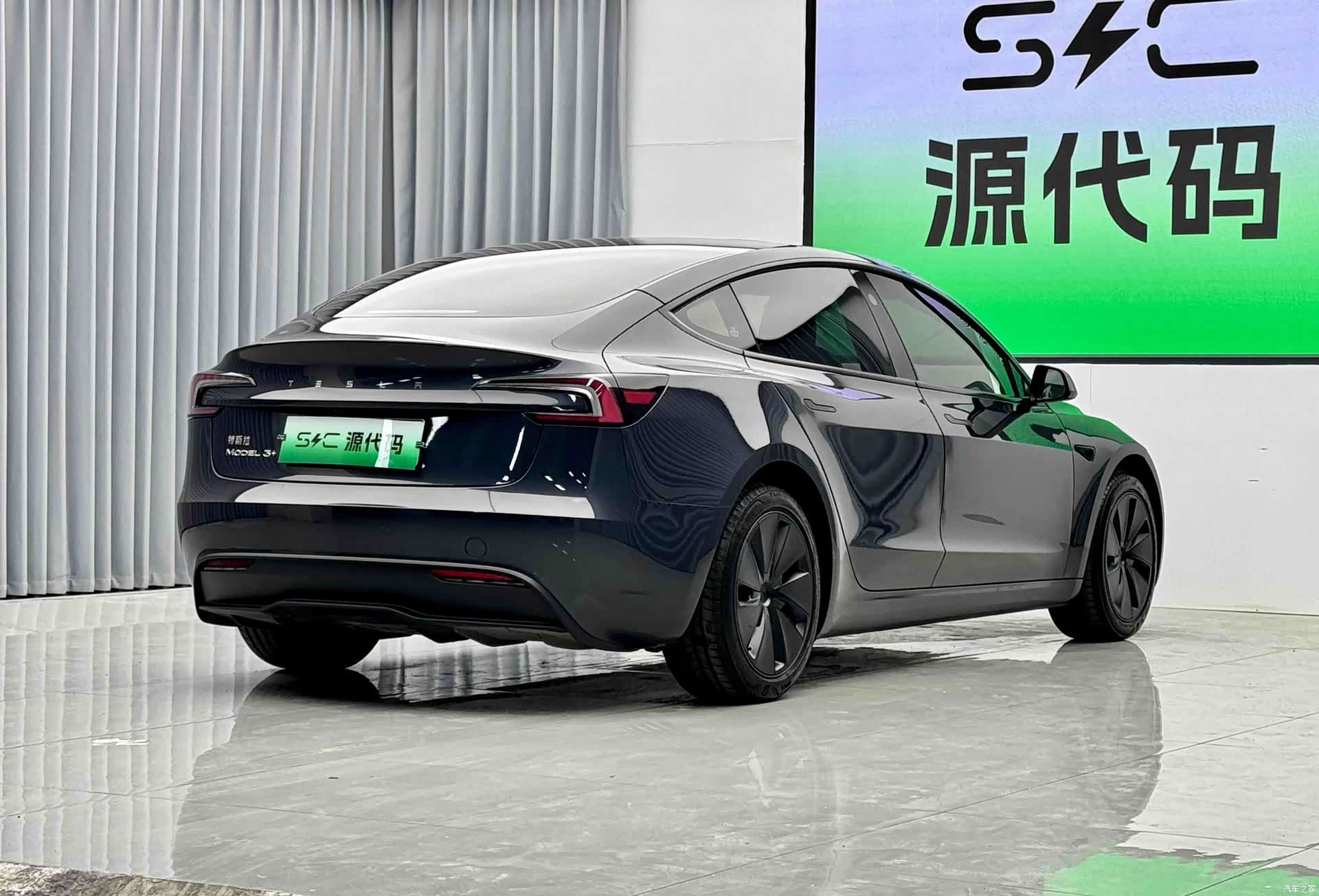 Tesla Model 3, 2025 18