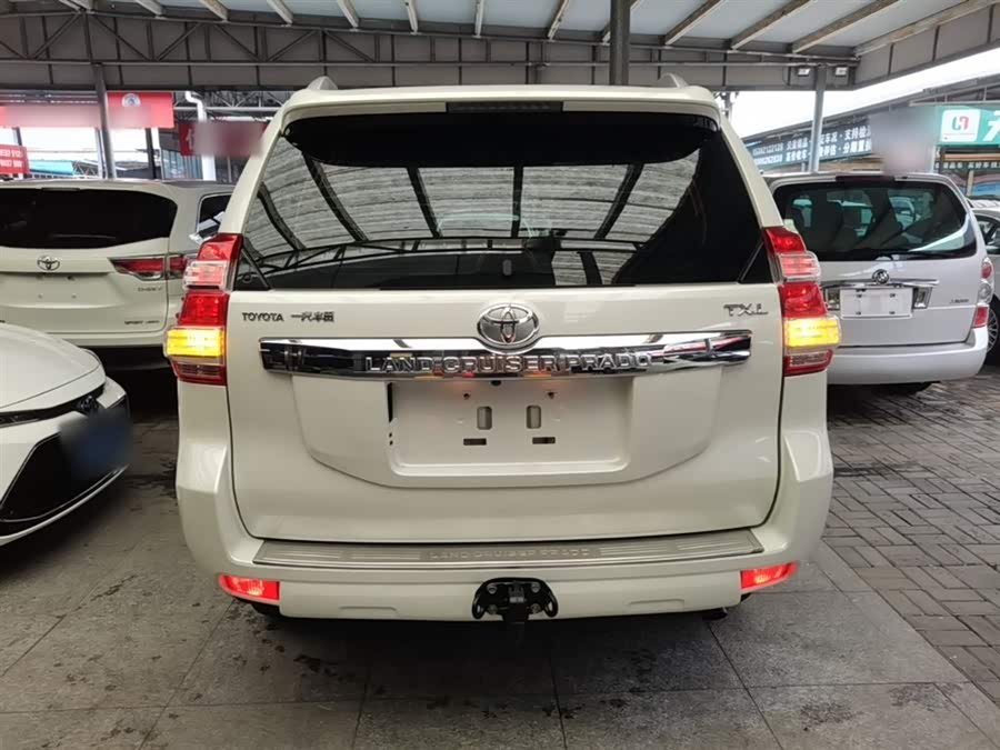 Toyota Prado 2016, фото 6