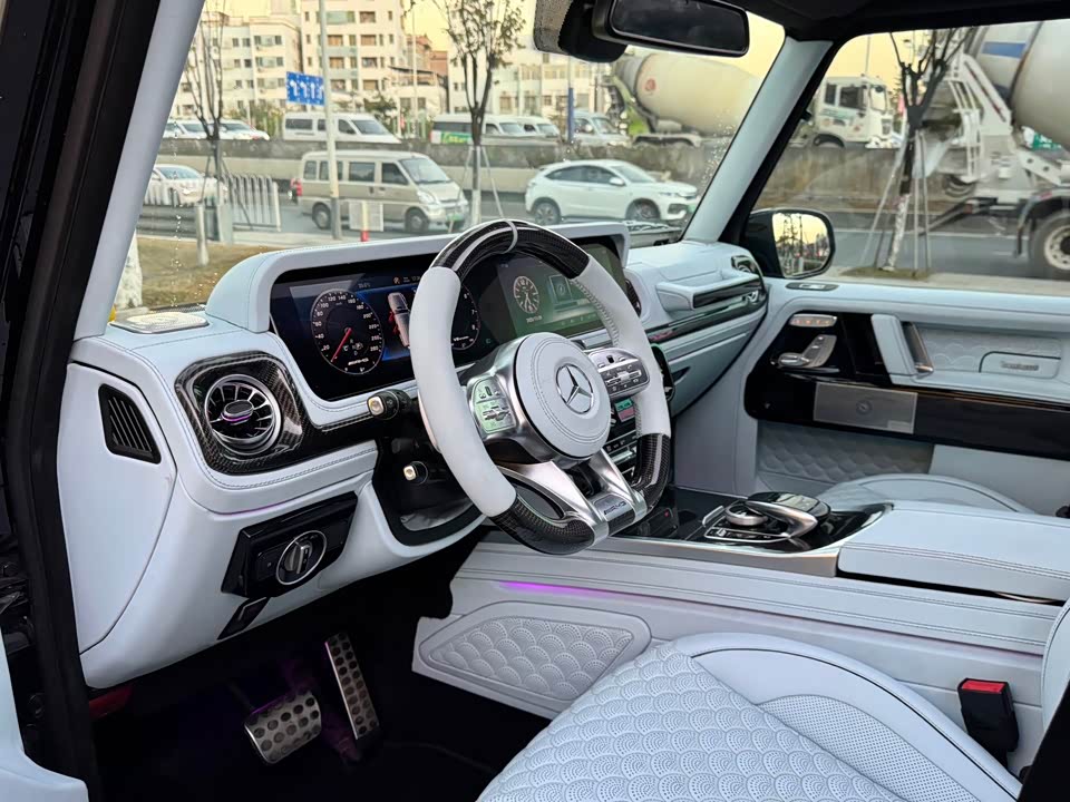 Mercedes-Benz G-class
