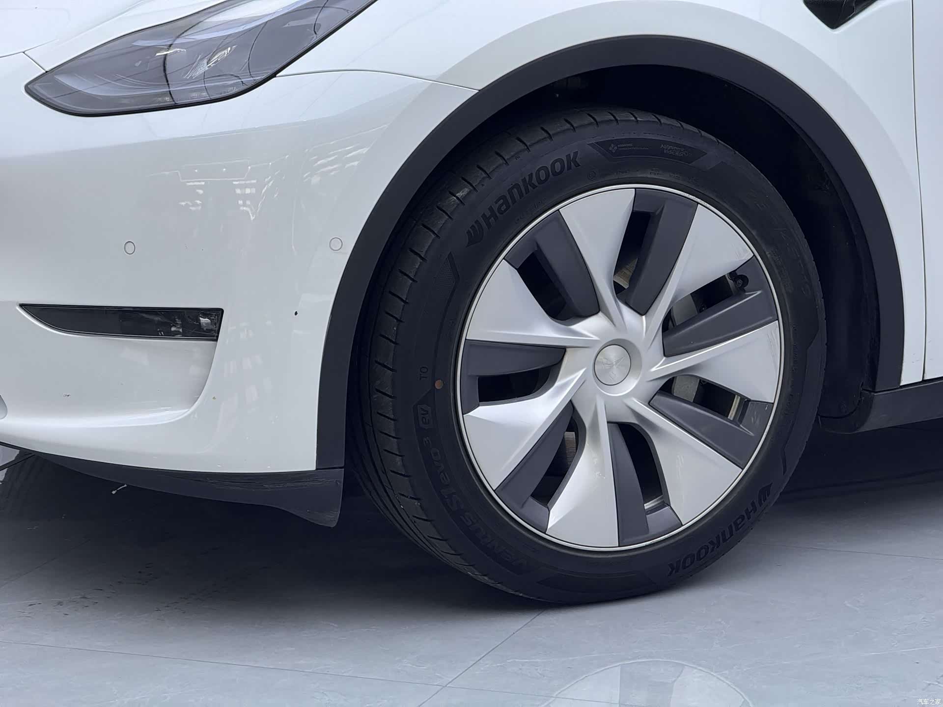 Tesla Model Y, 2022 6