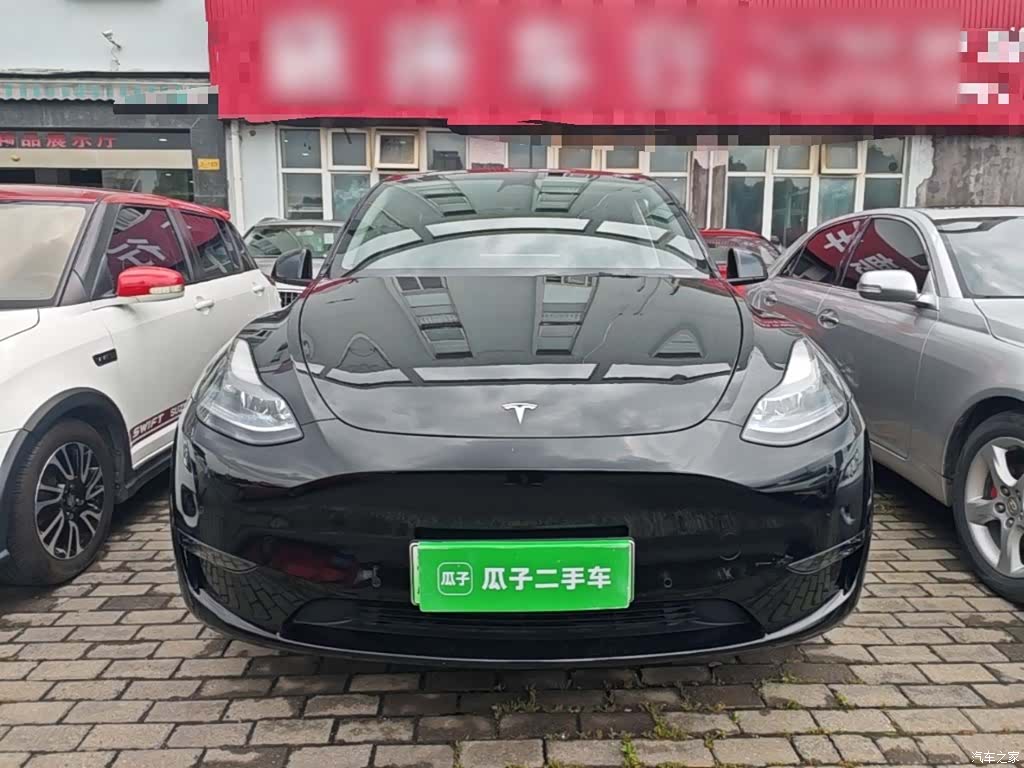Tesla Model Y, 2023 3