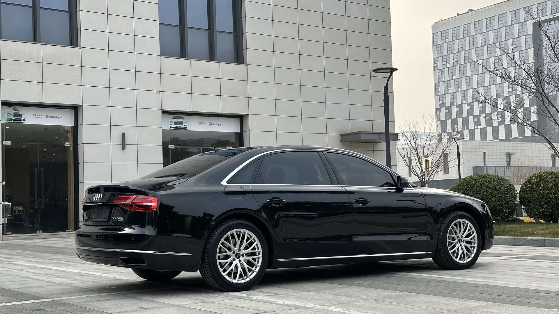 Audi A8L, 2016 6