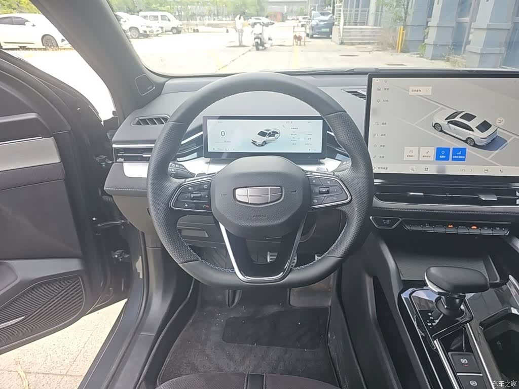 Geely Preface, 2025 11