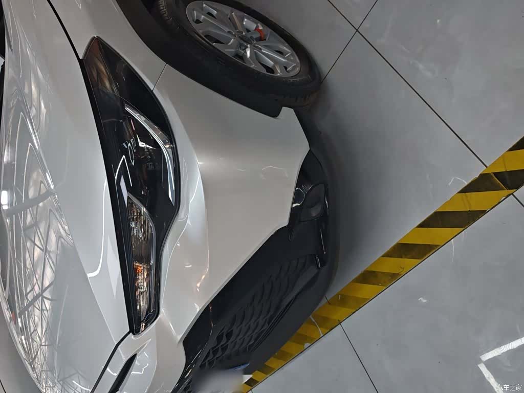 Toyota Frontlander, 2023 3