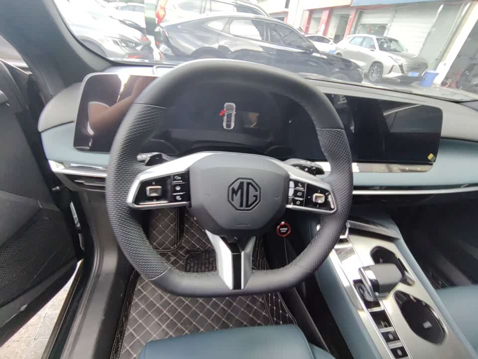 MG MG7