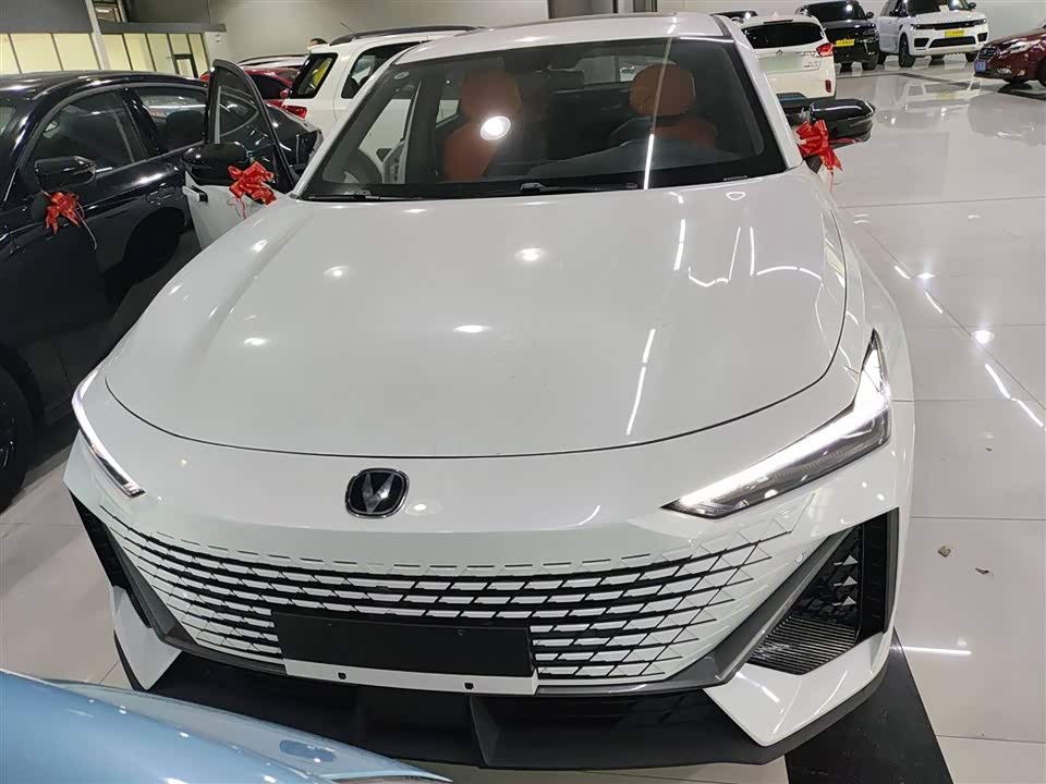 Changan UNI-V Smart iDD