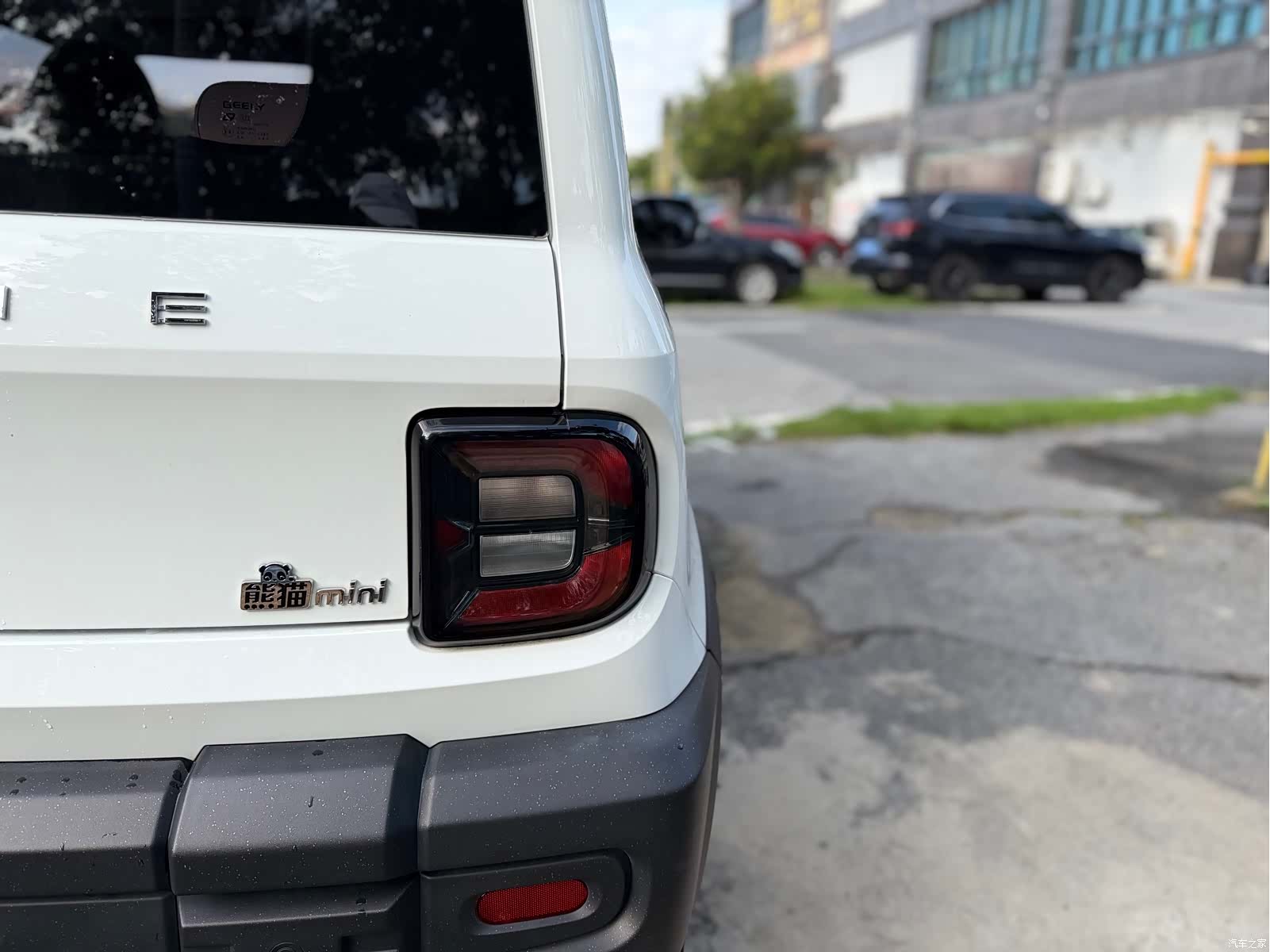 Geely Panda, 2025 19