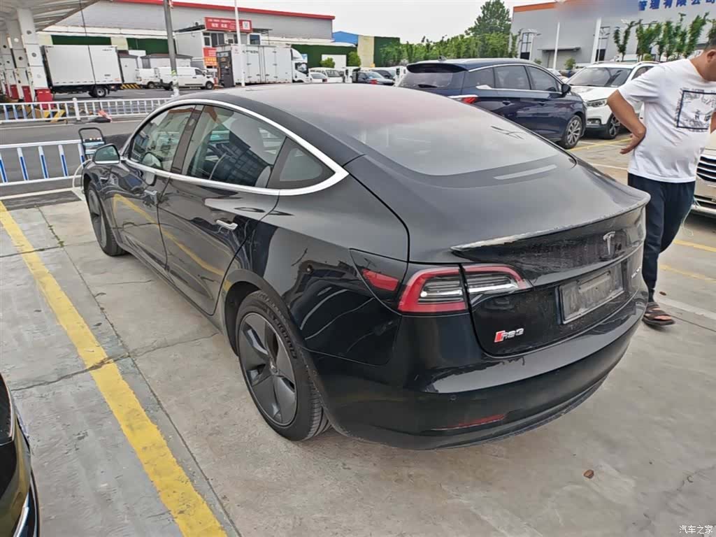 Tesla Model 3, 2019 все фото