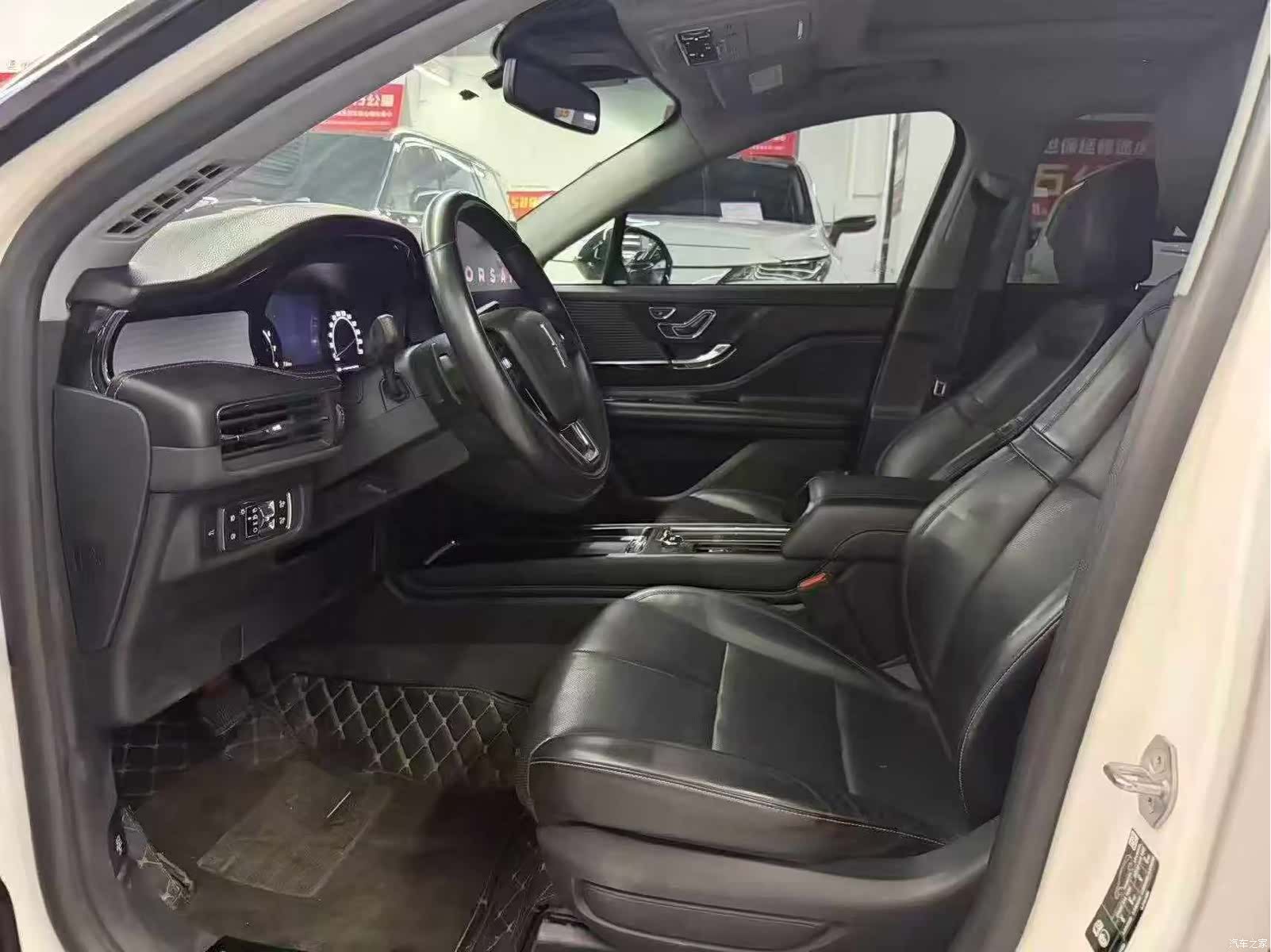 Lincoln Corsair, 2020 все фото