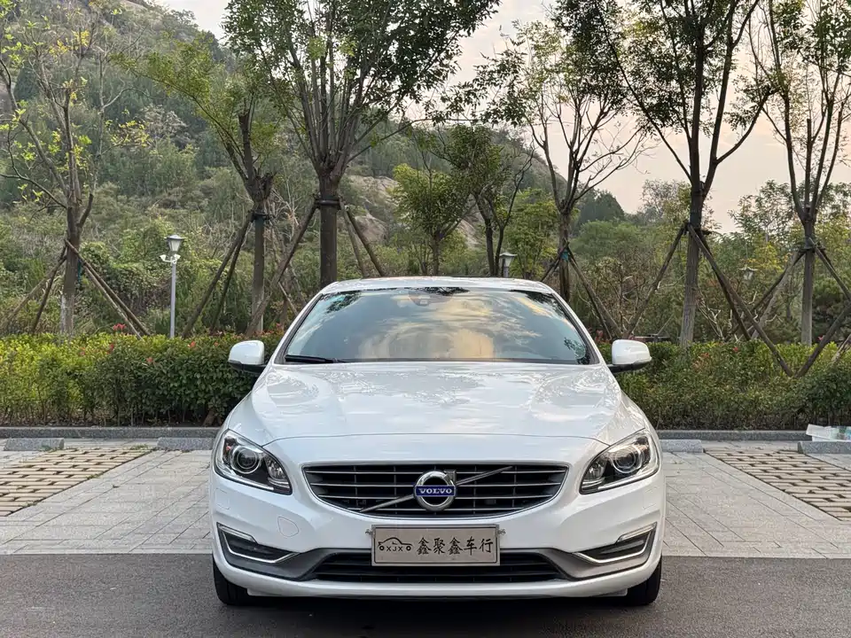 Volvo S60