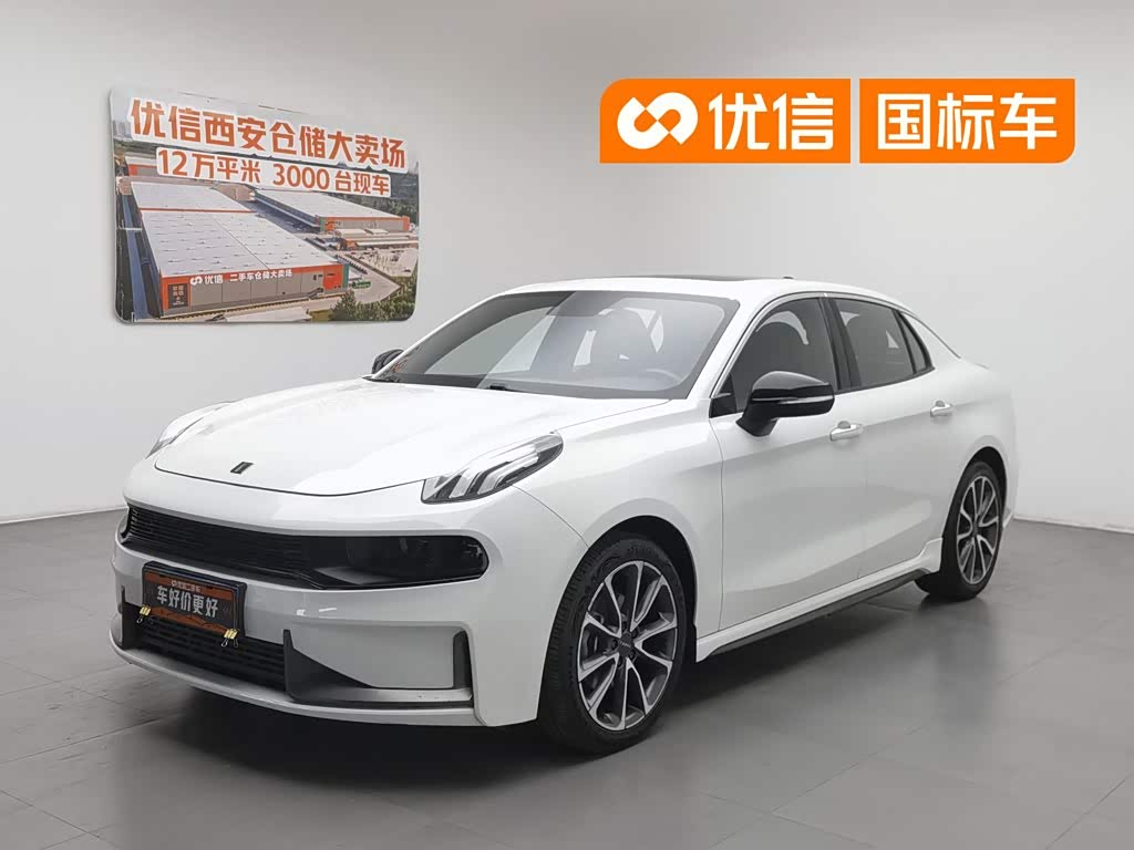 Lynk & Co 03