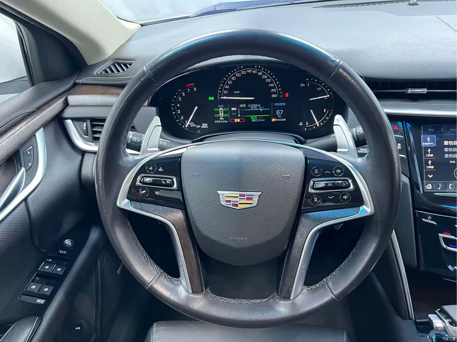 Cadillac XTS, 2018 11