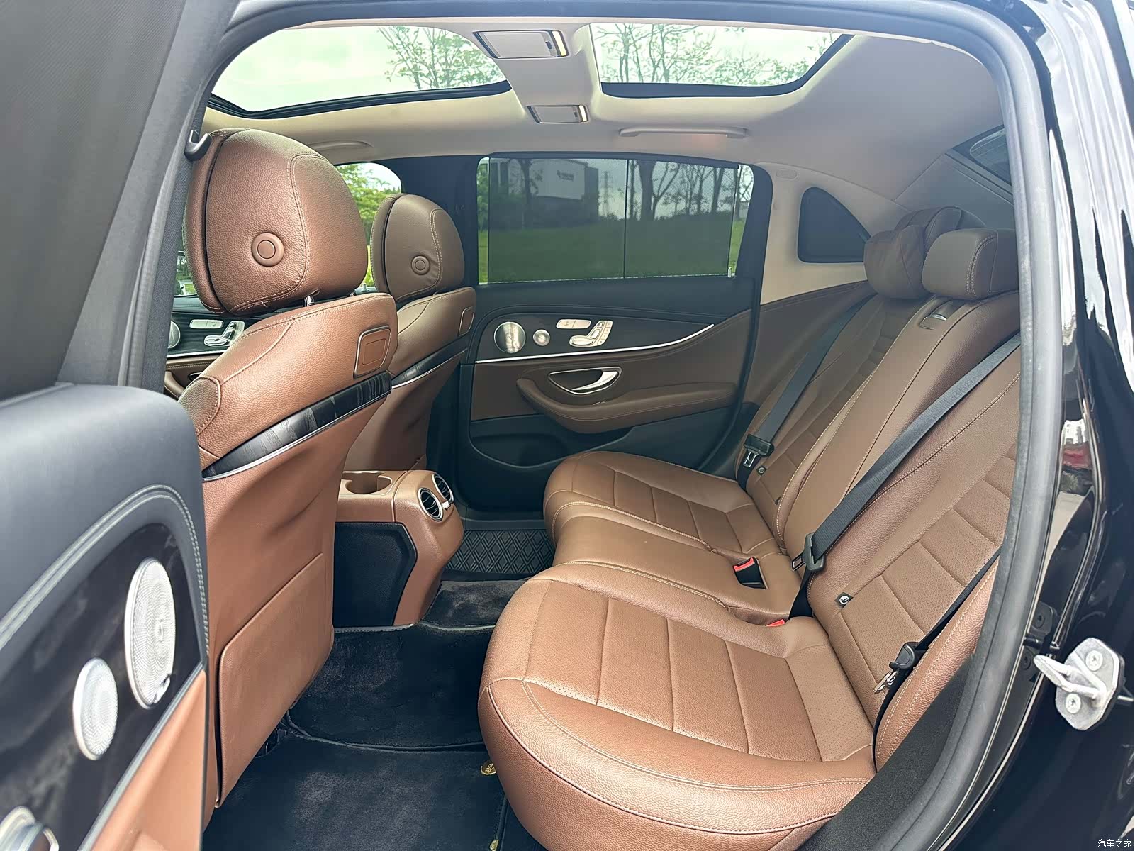 Mercedes-Benz E-Class, 2020 6