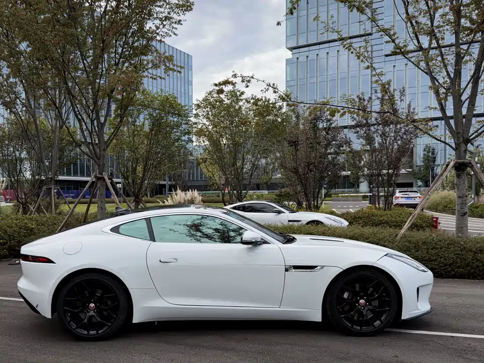 Jaguar F-TYPE