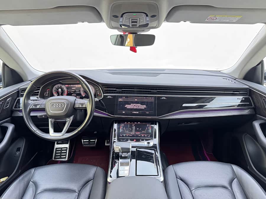 Audi Q8 2021, фото 5