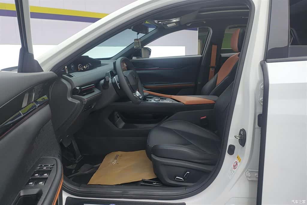 Changan UNI-V, 2023 9