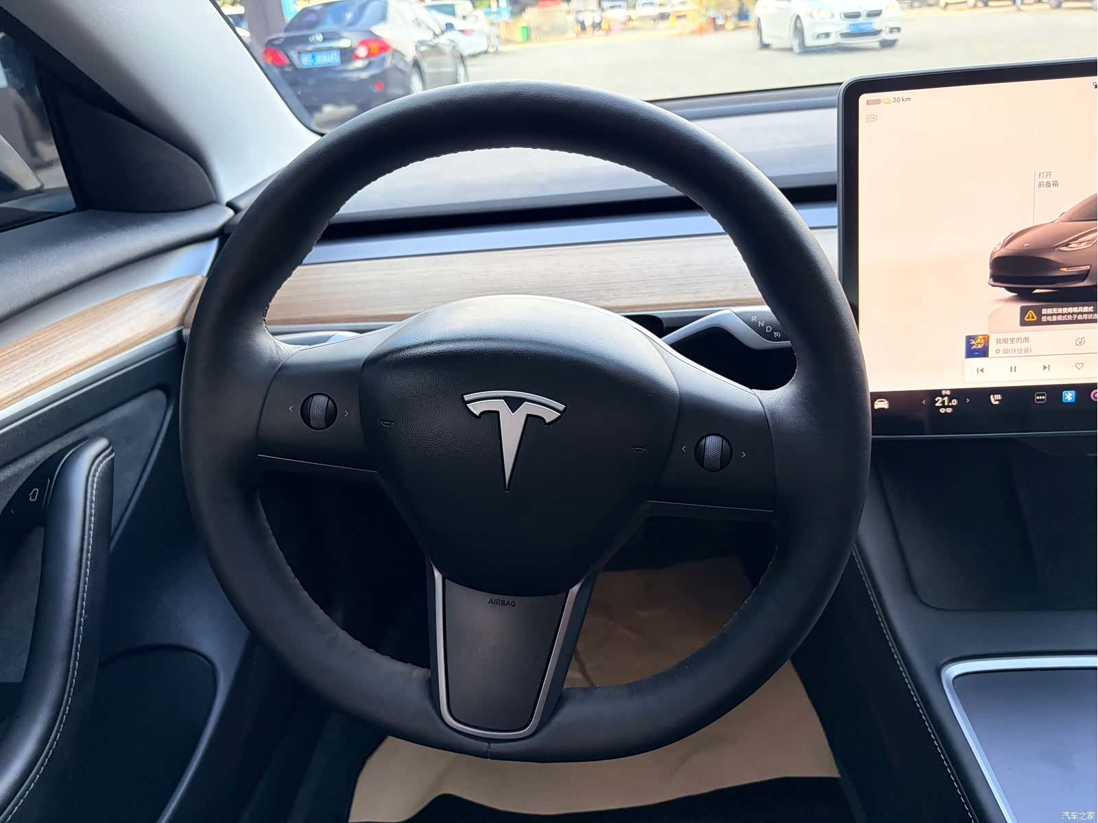 Tesla Model 3, 2023 18