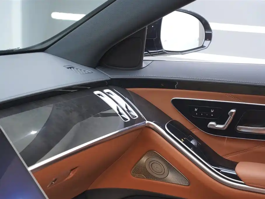 Mercedes-Benz Maybach S-class