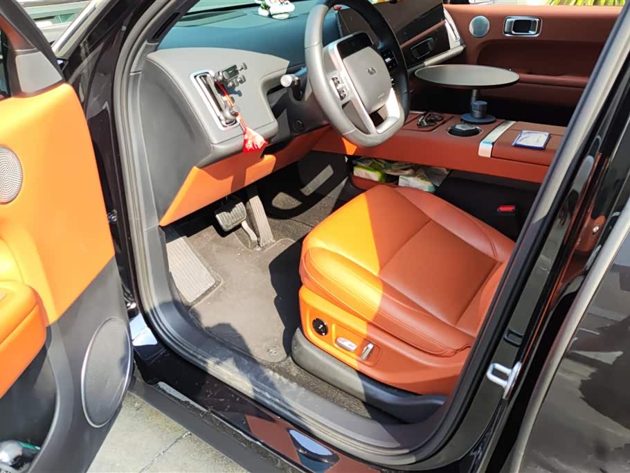 Li Auto Ideal L6