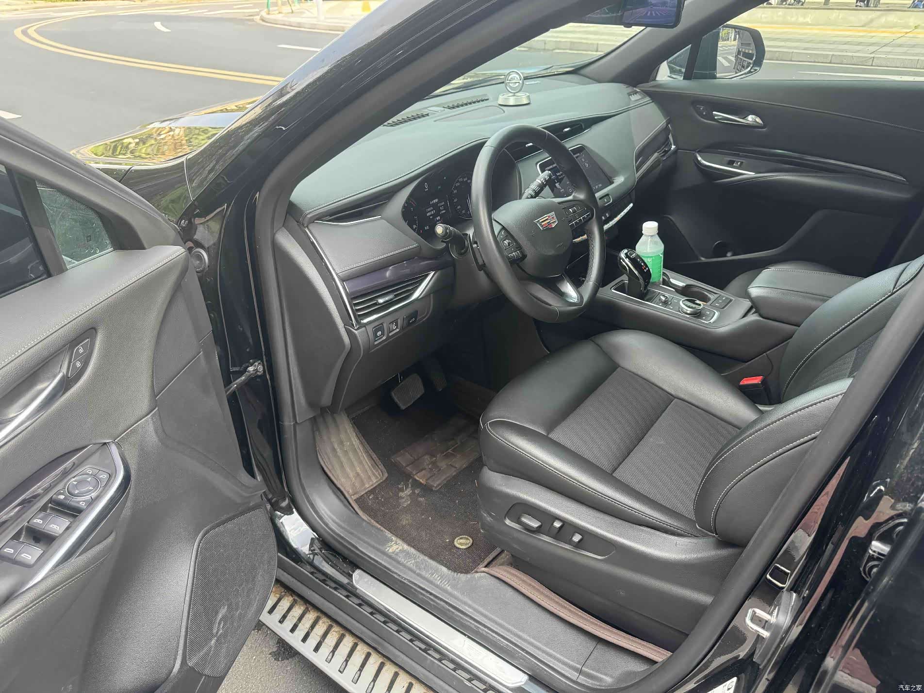 Cadillac XT4, 2022 9