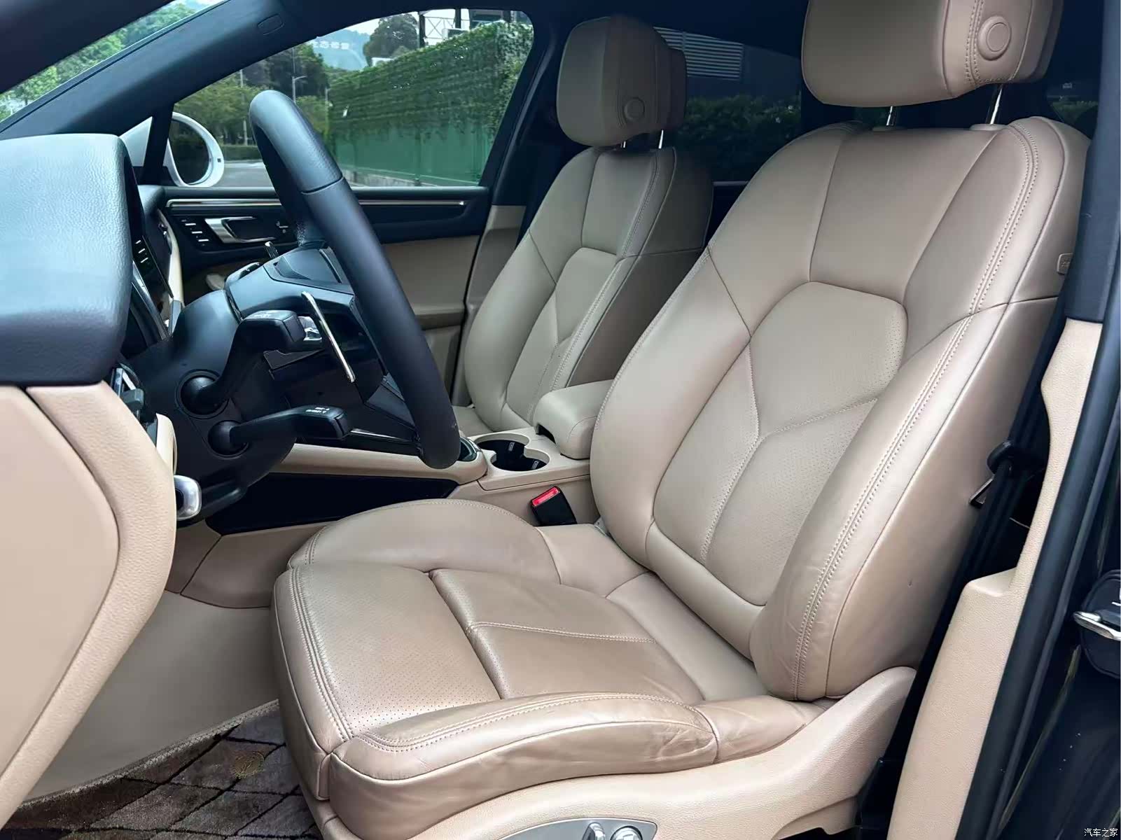 Porsche Macan, 2024 8