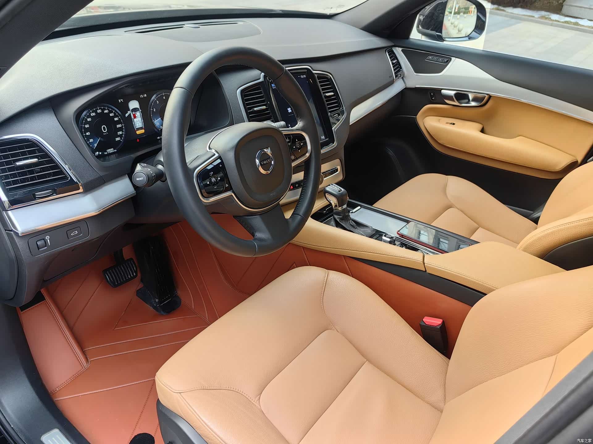 Volvo XC90, 2018 26