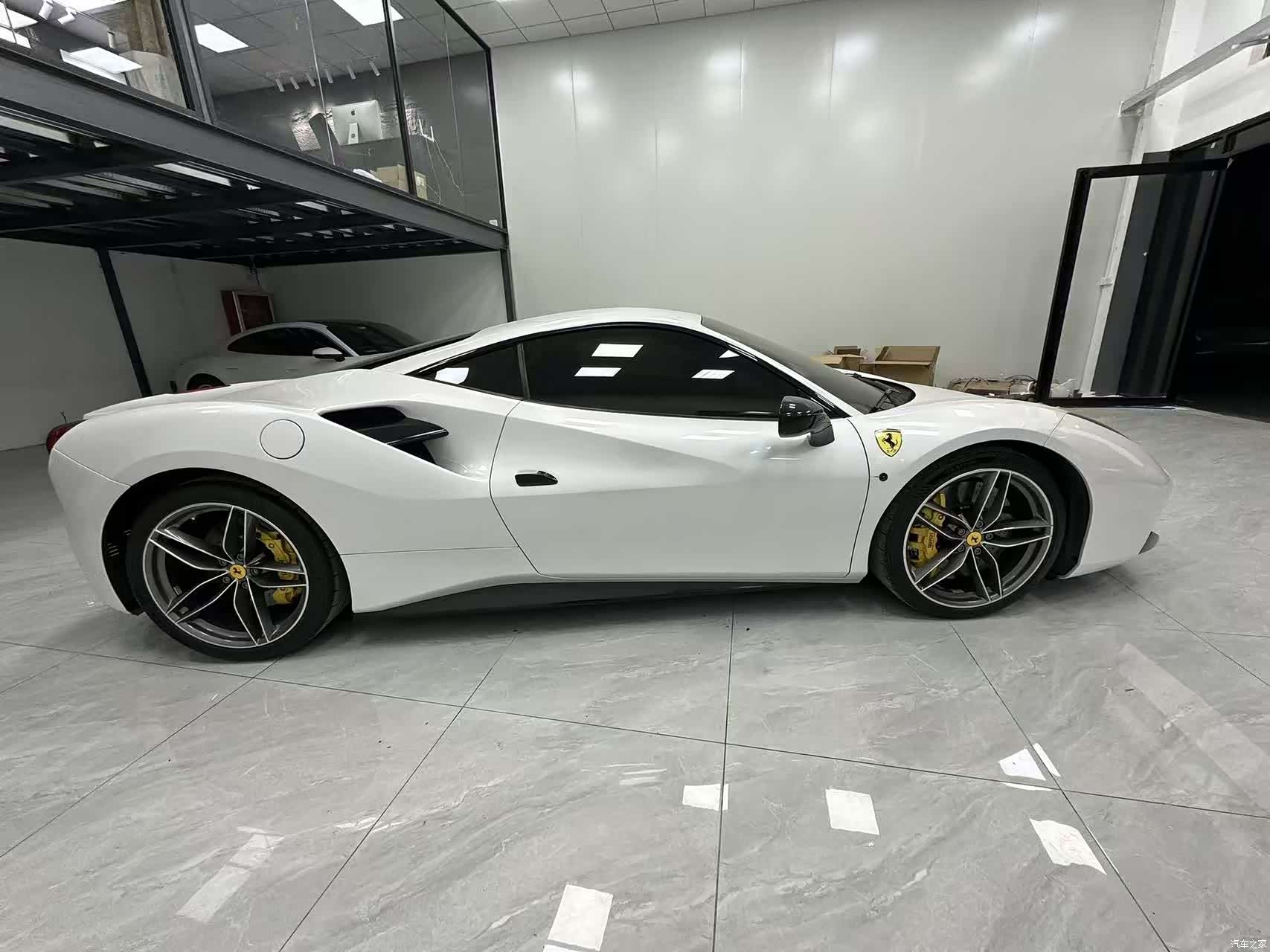 Ferrari 488, 2018 3