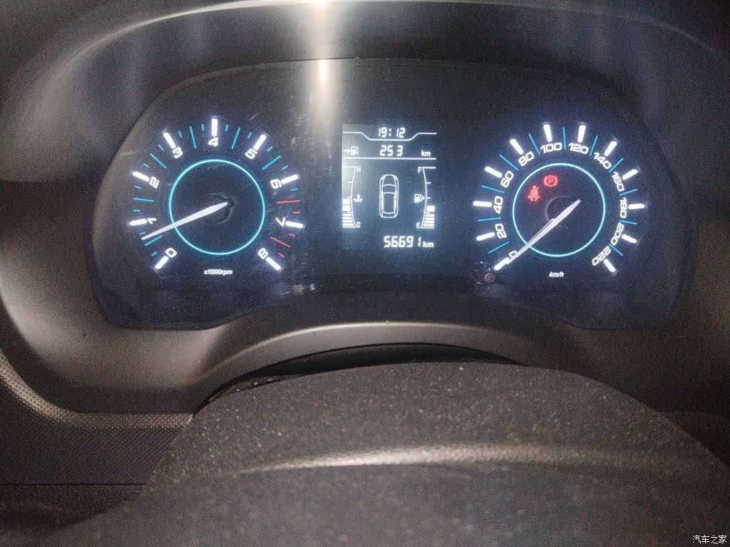 Chery 3, 2018 все фото