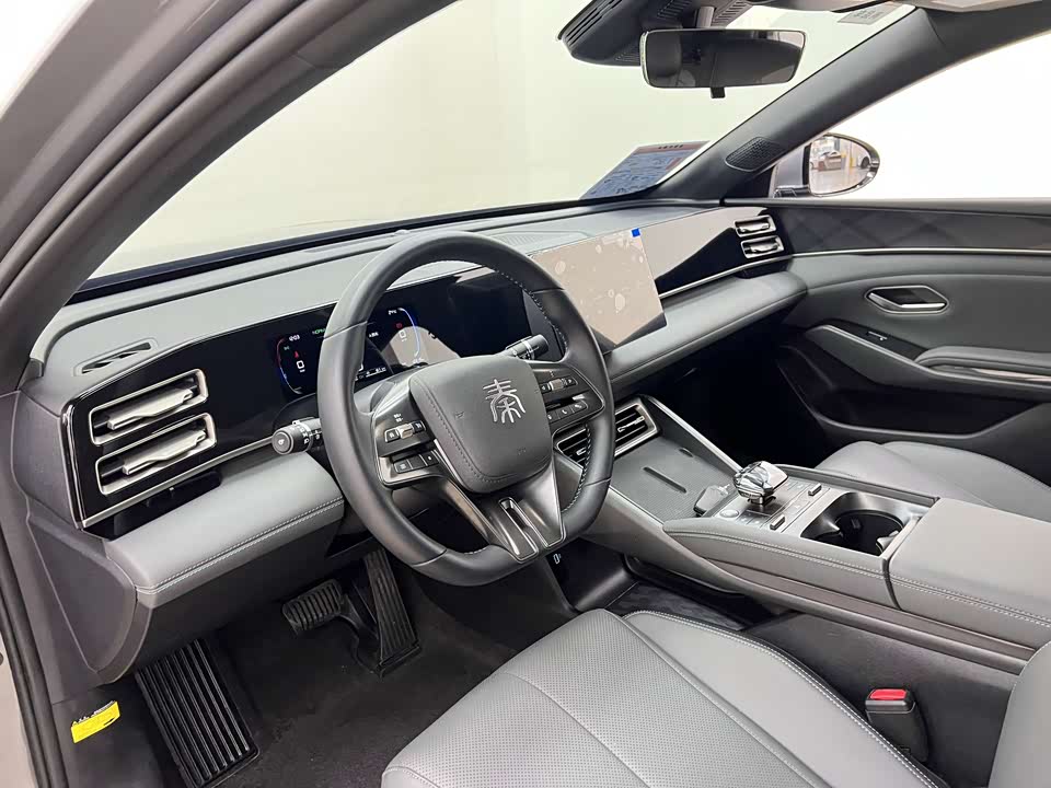 BYD Qin L
