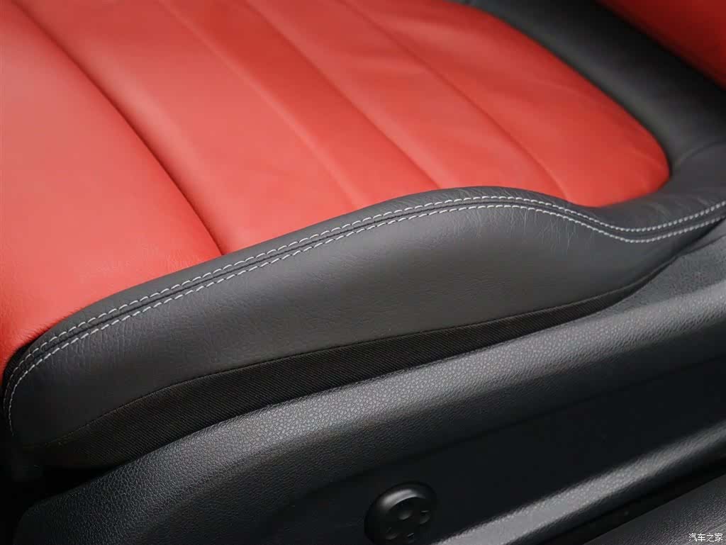 Mercedes-Benz E-Class, 2021 4