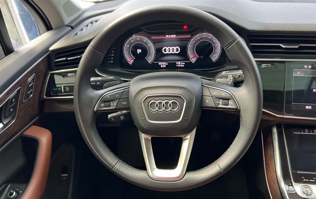 Audi Q7, 2022 8