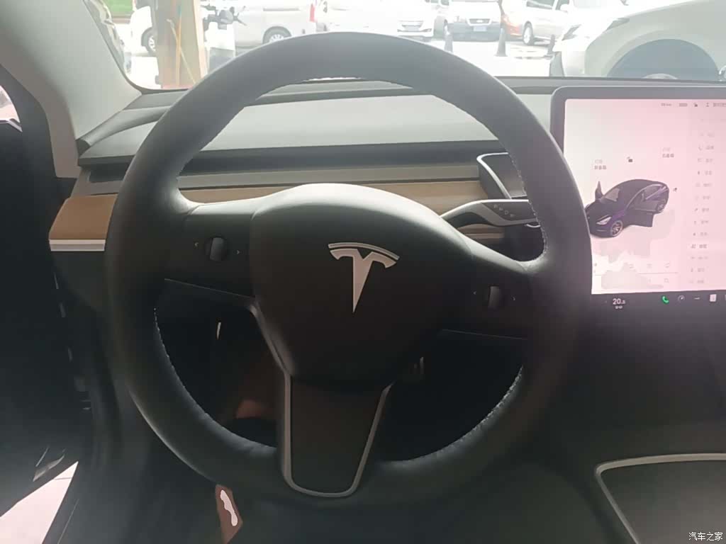 Tesla Model 3, 2022 11