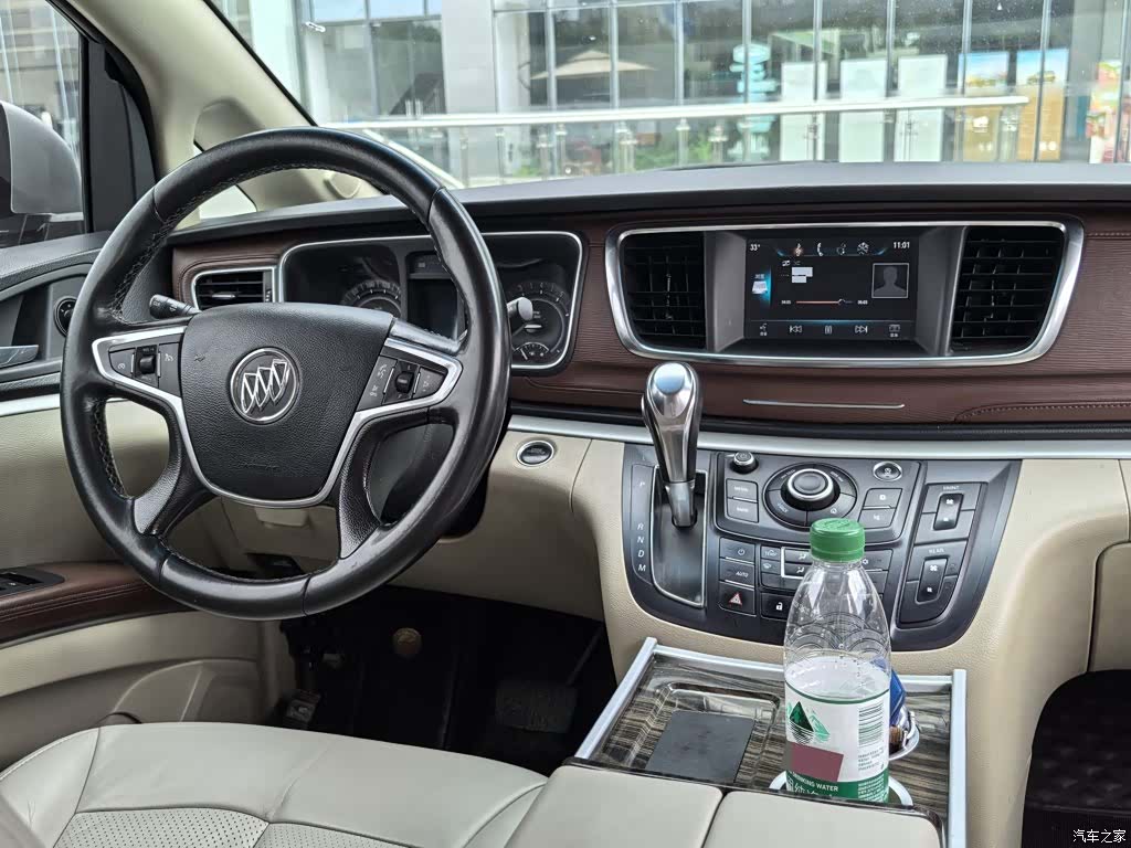 Buick GL8, 2017 все фото