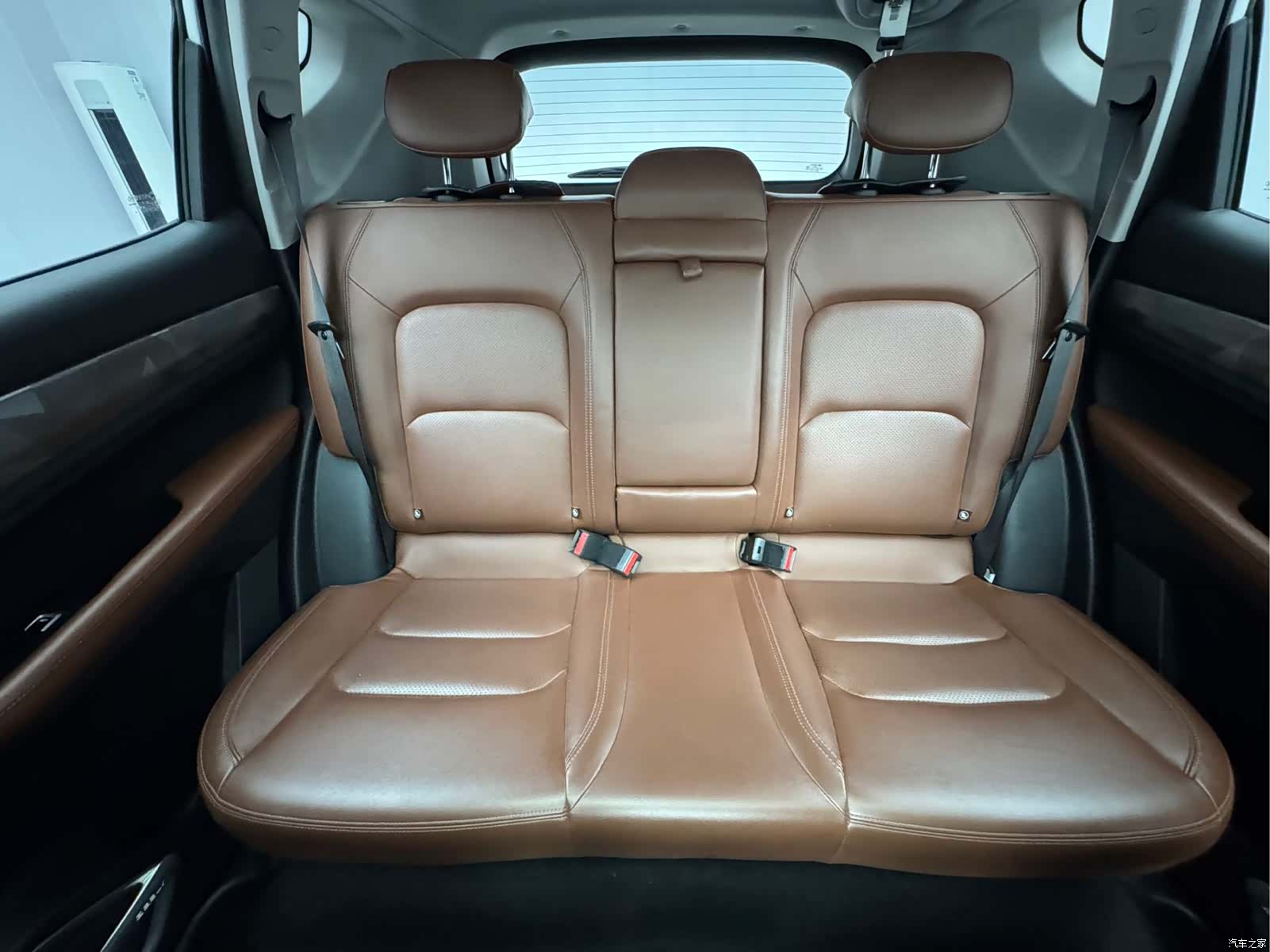 Geely X6, 2022 11