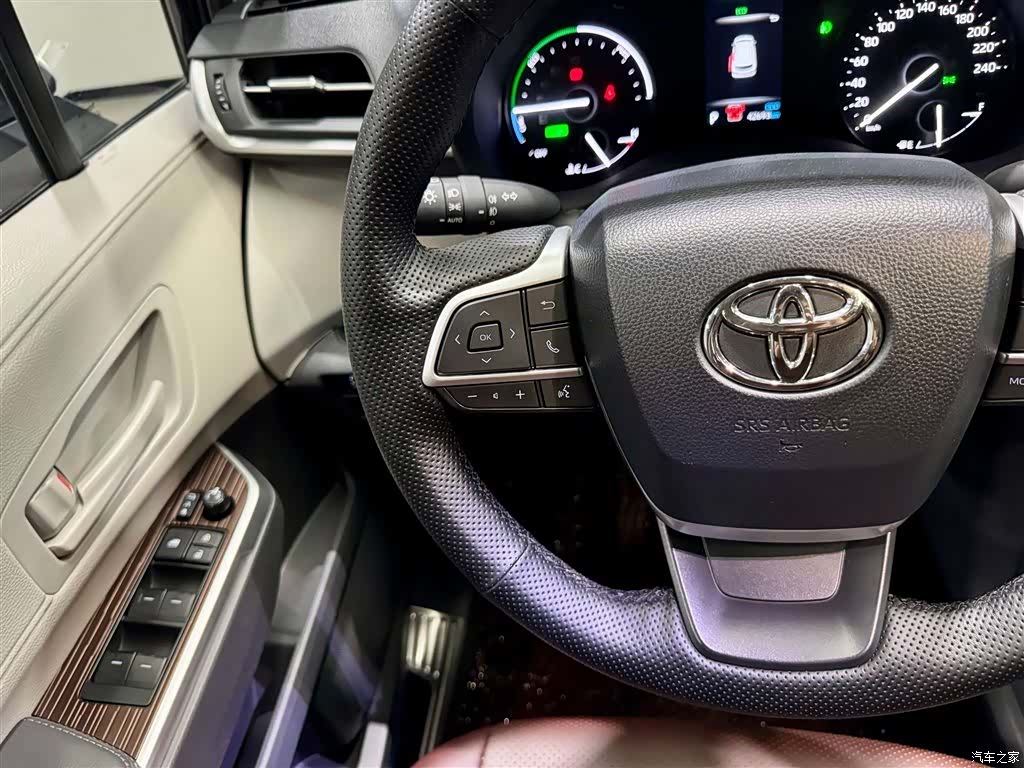 Toyota Sienna, 2023 14