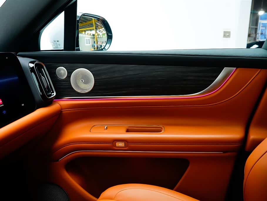 AITO Ask the world M9