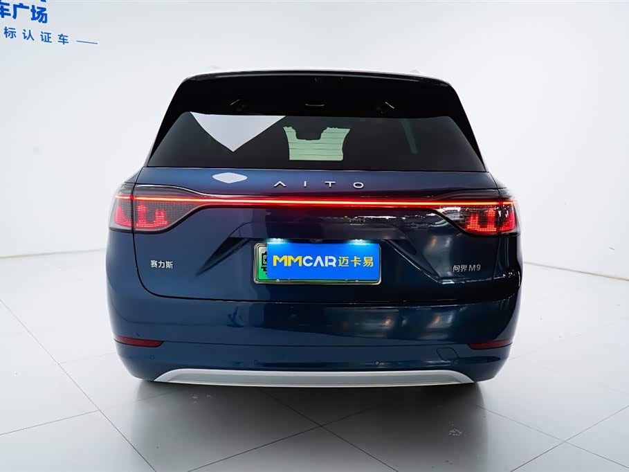 AITO Ask the world M9