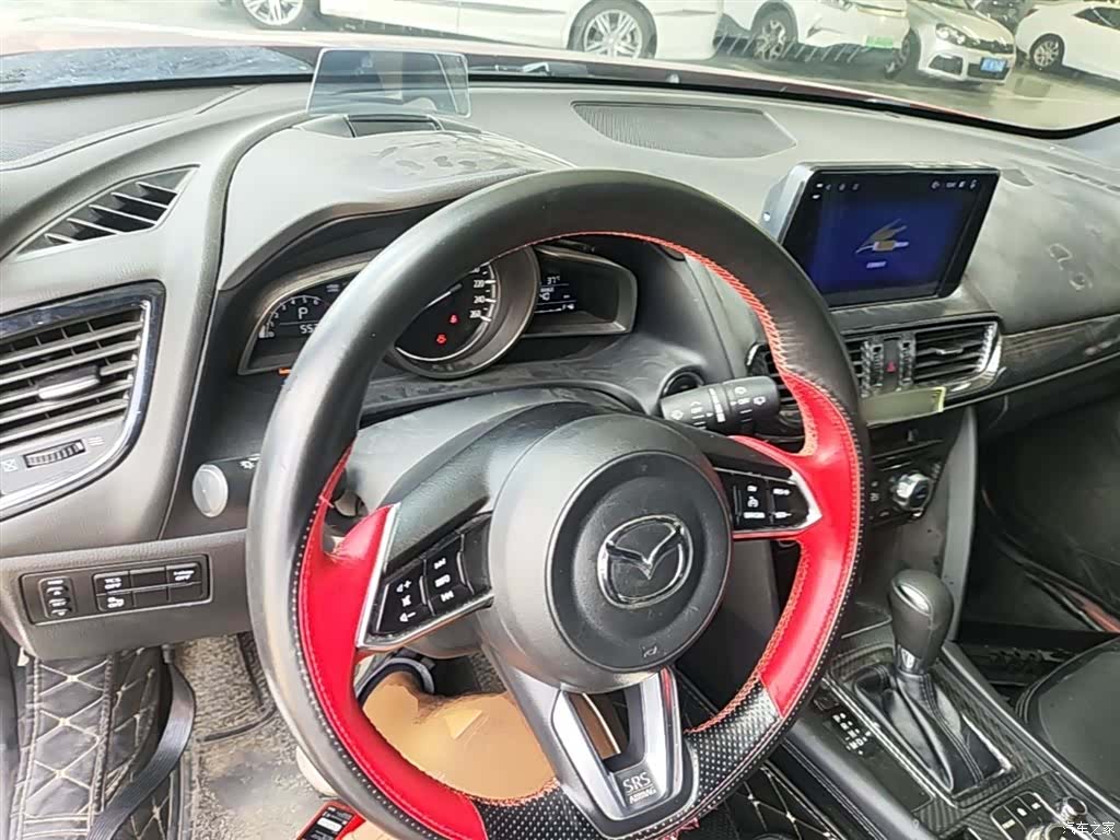 Mazda CX-4, 2021 11