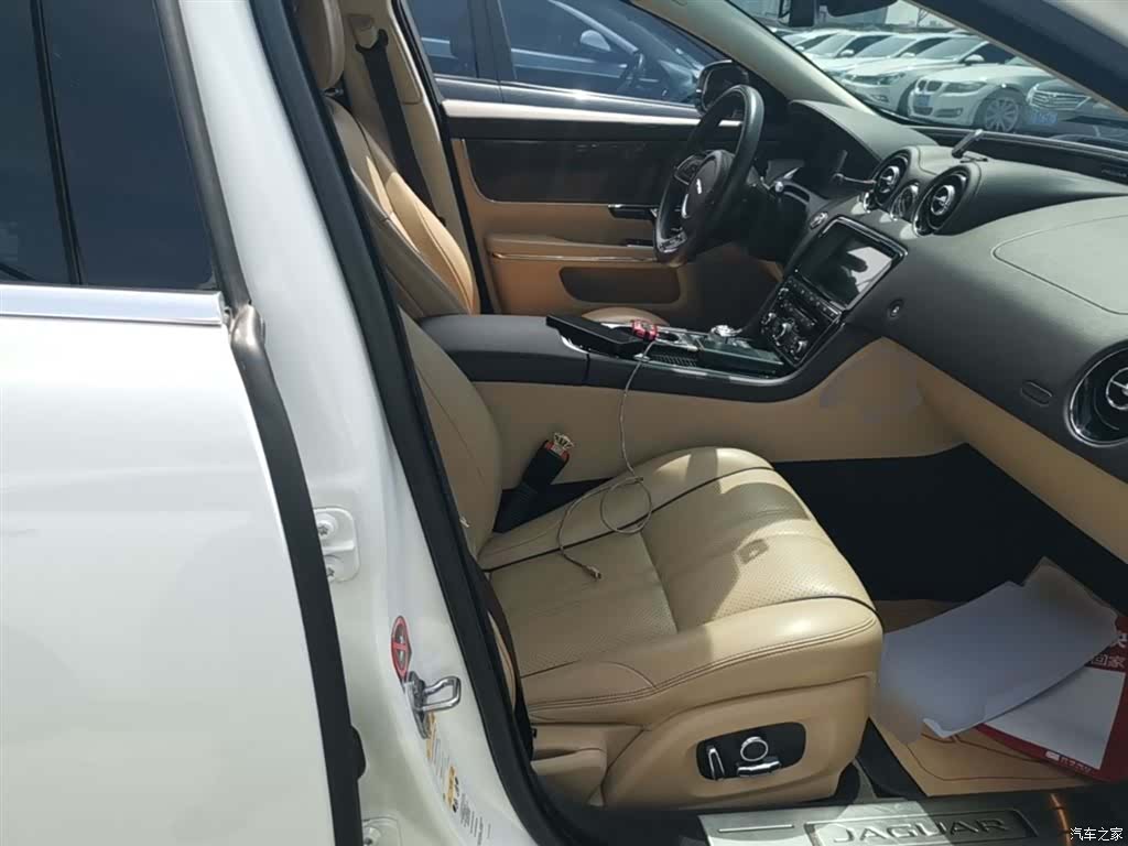 Jaguar XJ, 2017 25